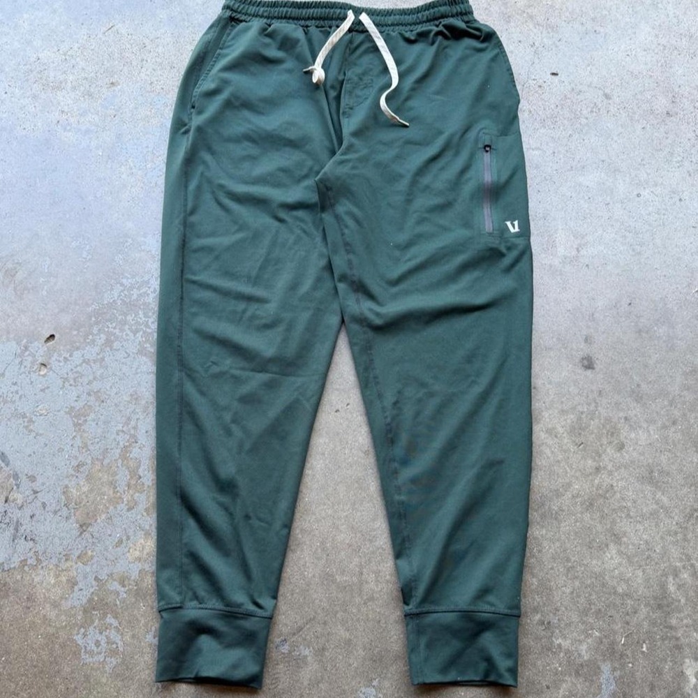 Vuori Sunday performance jogger sweatpants size L